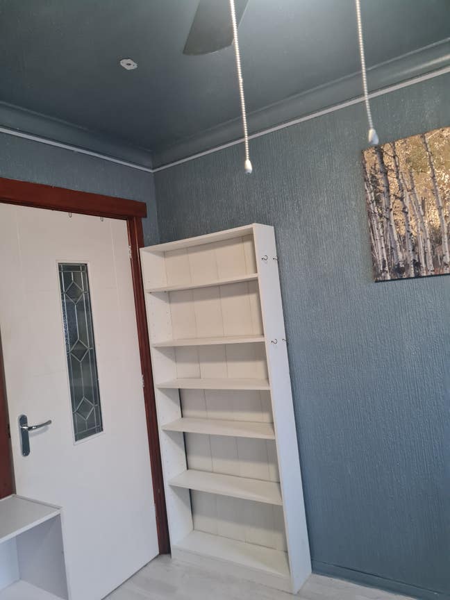 En-suite room with kitchenette and private parking Main Photo