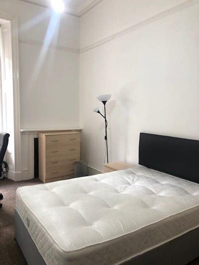 1x  double room Kersland St - All bills inc Main Photo