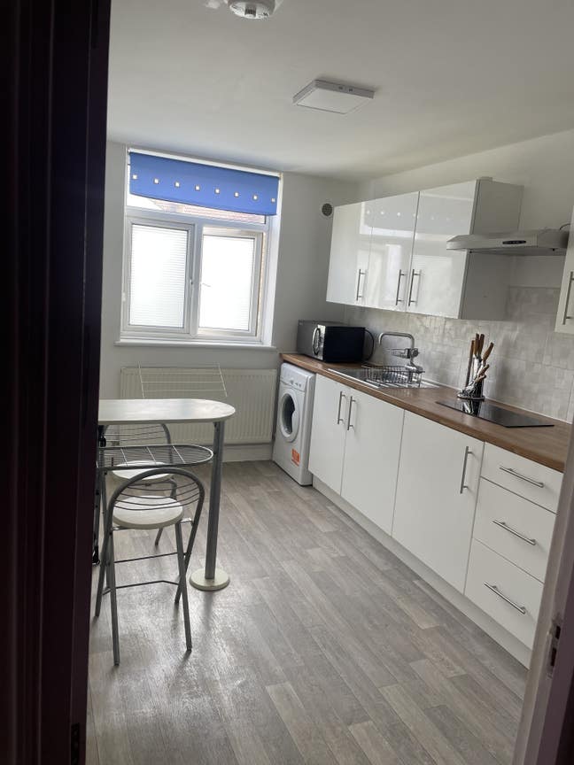 Nice double bedroom for rent Main Photo