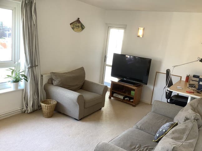 Spacious two bedroom Flat in EX1 Main Photo