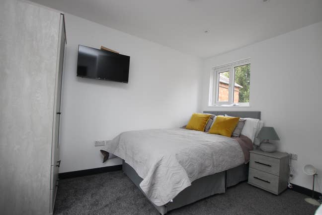 Ensuite Room to Rent in Desborough Main Photo