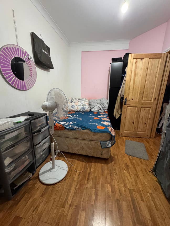 Bright Ensuite & Double Rooms – Premium Location  Main Photo