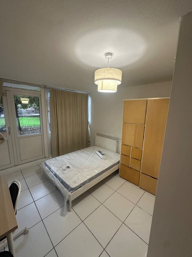 * Two Lovely Double Rooms in Old Street * Main Photo