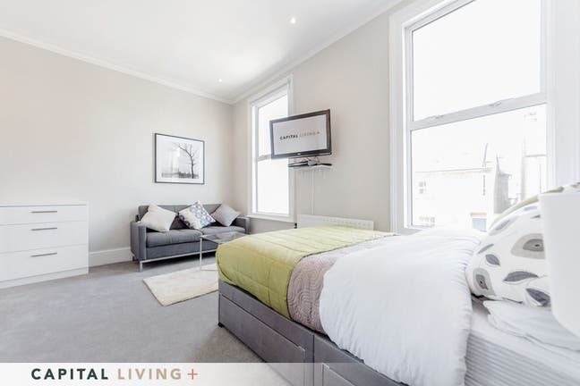 Ensuite room in Putney for £1375 Main Photo
