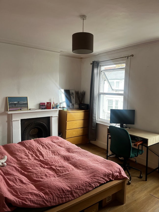 Double Room Available in Tooting Broadway Main Photo