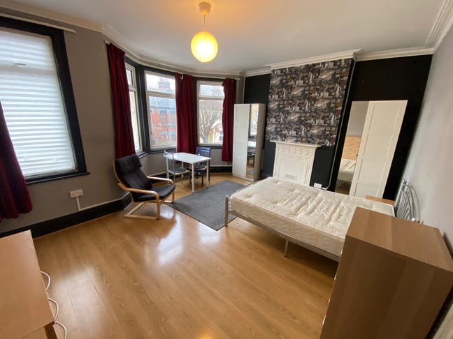 1 Double Room Available in Tottenham N17 Main Photo