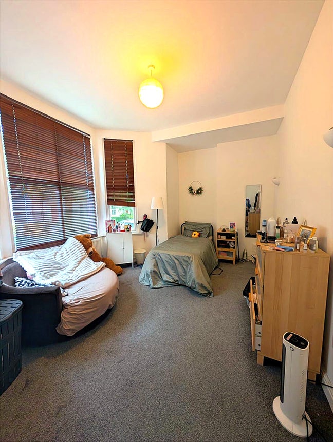 💖Flatmate wanted ensuite sociable modern flat ✨ Main Photo