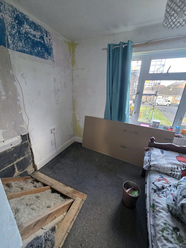 Room for rent in friendly home  Main Photo