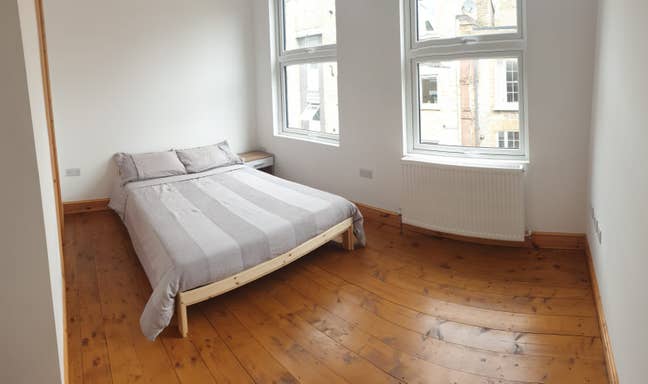 Shoreditch, E1 *Inclusive* En-Suite Bedroom Main Photo