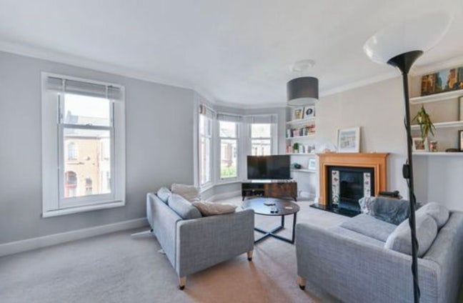 Large double room available in Balham Main Photo