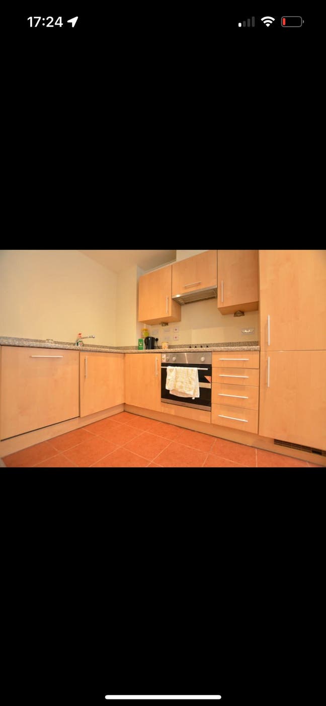 Quality Studio Apartment in sought after location Main Photo
