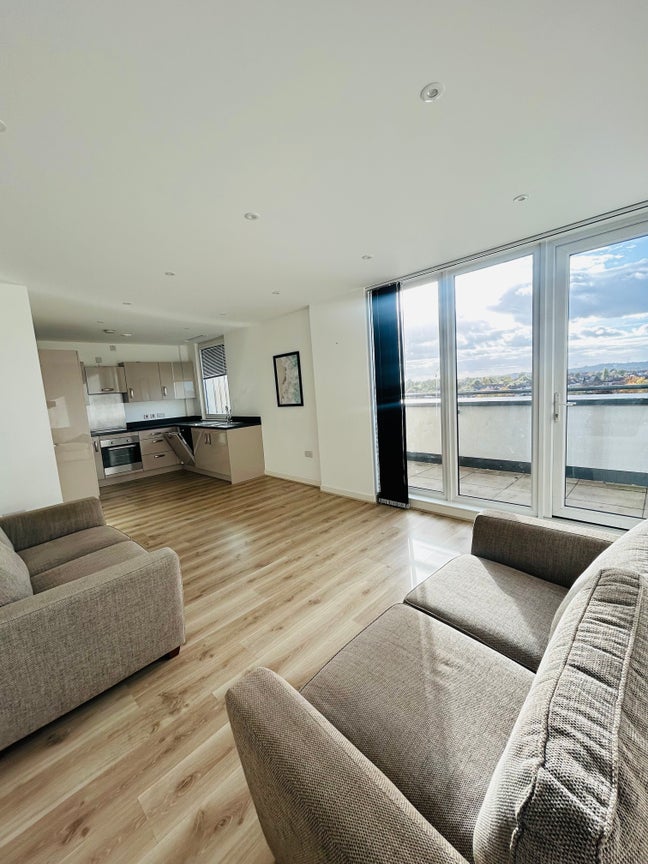 3 Bedroom flat in Colindale  Main Photo