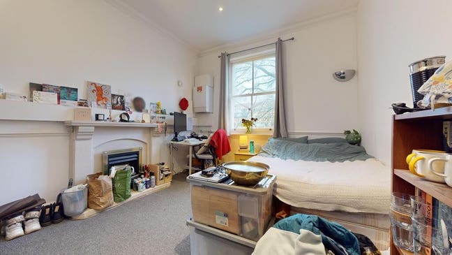 Large double room near Royal Oak Station Main Photo