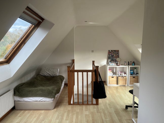 Double bedroom to let in Lewes Main Photo