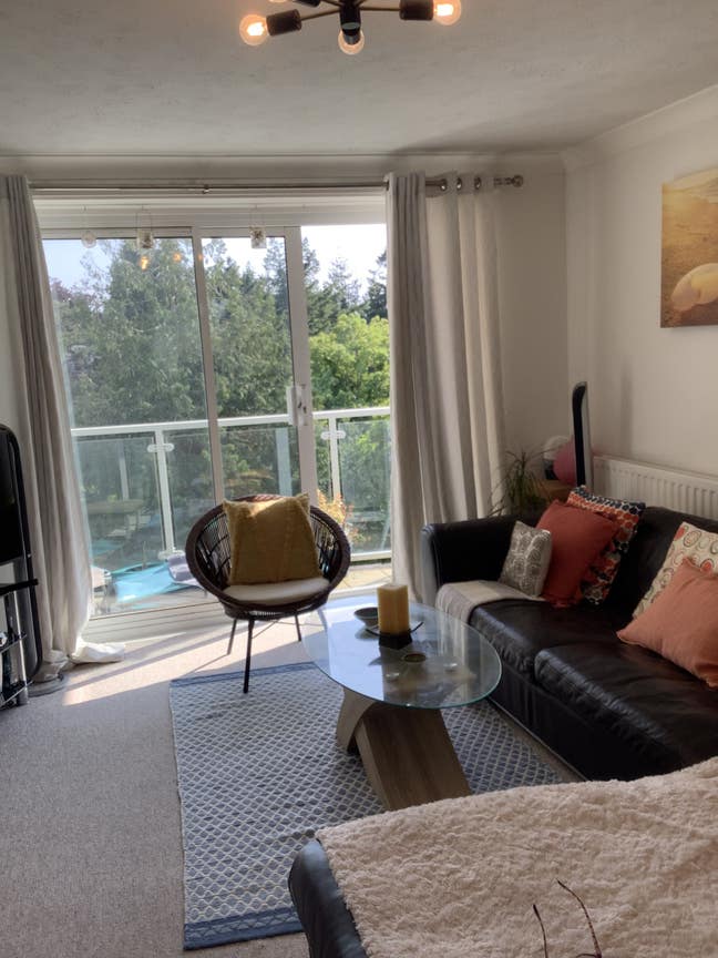Beautiful 1 bedroom flat in Westbourne area Main Photo