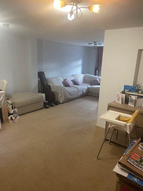 Room in 2 Bed House Other Tenant Away 8 Months Yr Main Photo