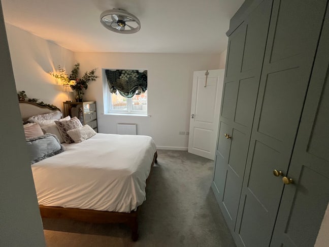 Beautiful double room in family home  Main Photo
