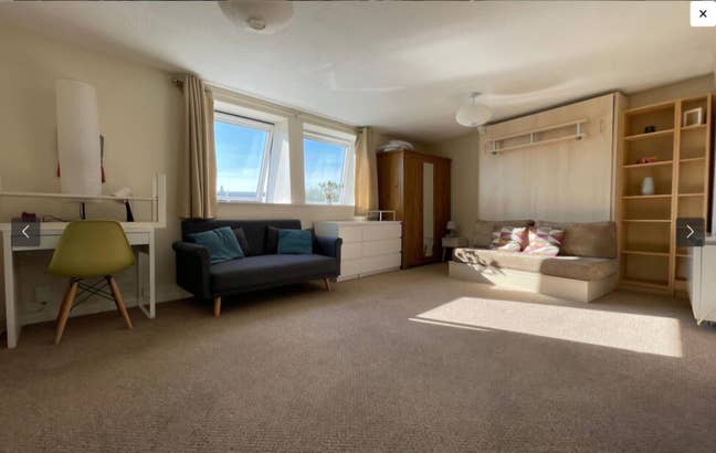 Studio flat sublet in Raynes Park from Dec to Feb  Main Photo