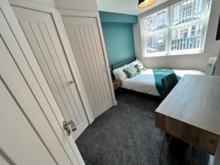 >>Super En-suite studio room Central Location<< Main Photo