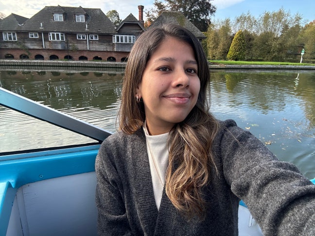 Looking for a room / house share near Clapham Main Photo