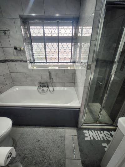 Small Double Room, Plaistow E13, &pound;800 pm inc bill Main Photo