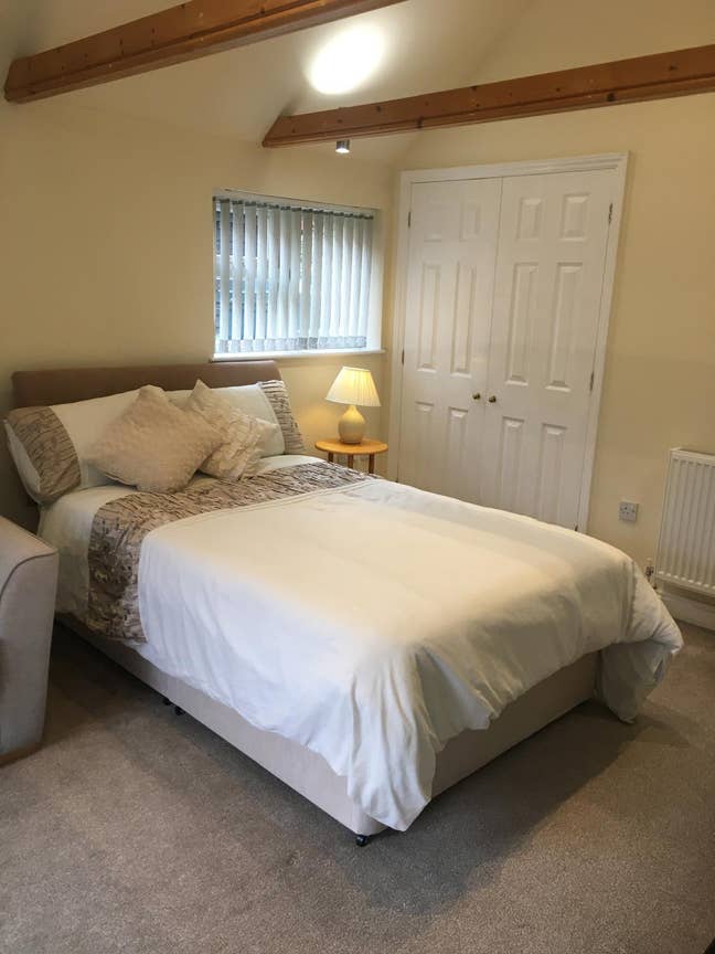 Double room to let Main Photo