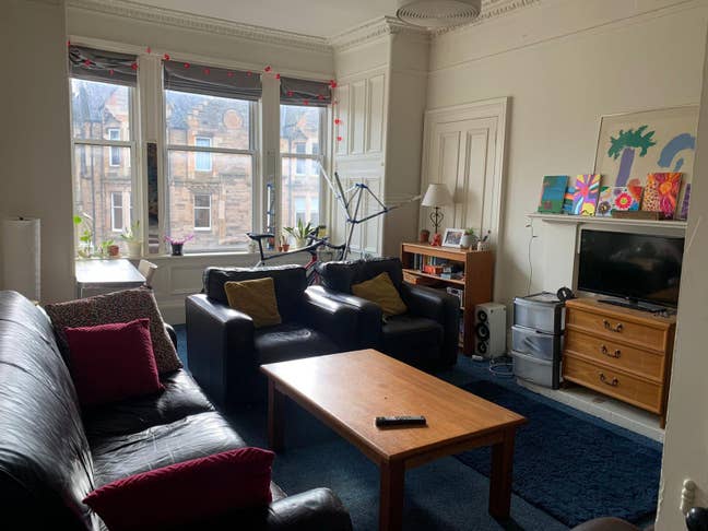 1 room in Marchmont flat Main Photo