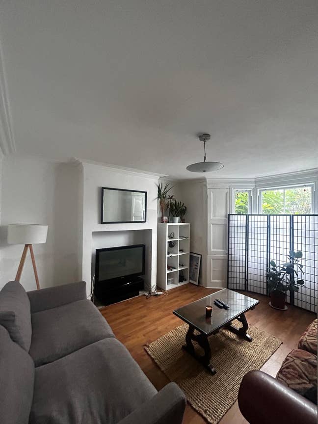 Room to rent Dalston  Main Photo