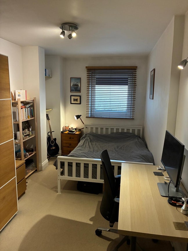 Room Available Main Photo