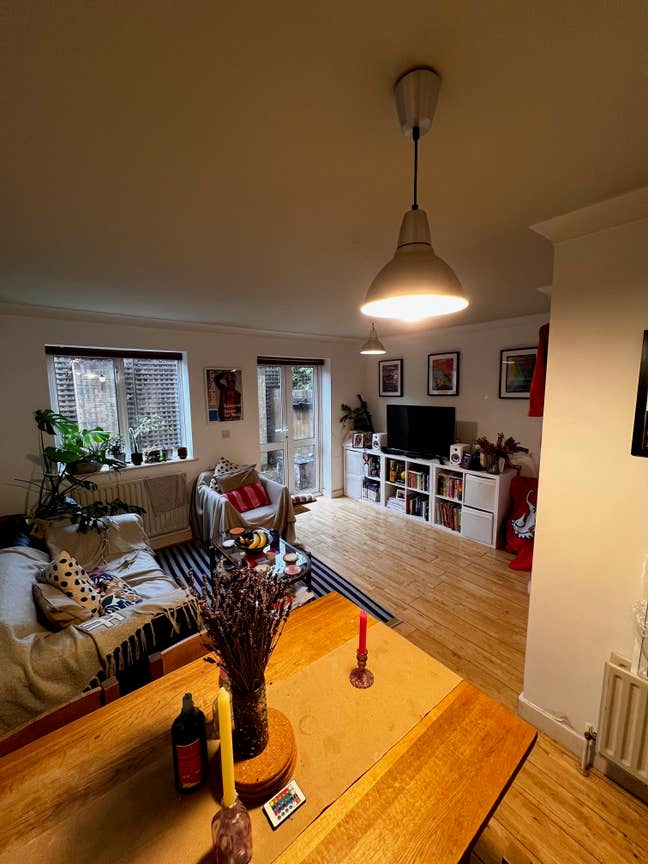 Dalston E8 - Hidden Gem in private muse  Main Photo