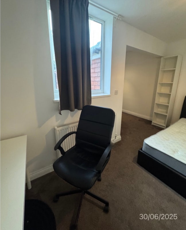 Private room for rent  ⭐️Tenancy takeover ⭐️ Main Photo