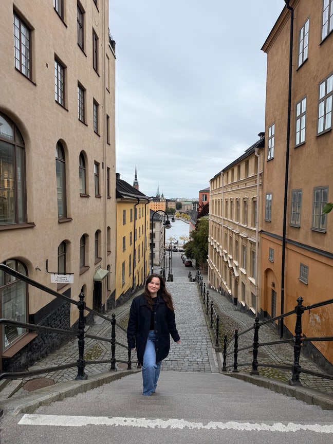 Friendly tenant looking for room/flatmates  Main Photo