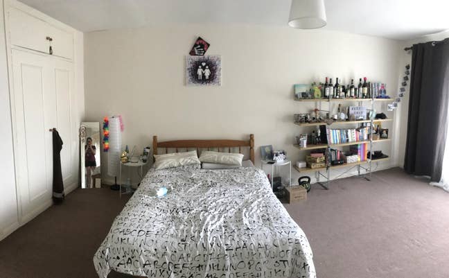 Massive double room in a Puney 4 bed house+garden Main Photo