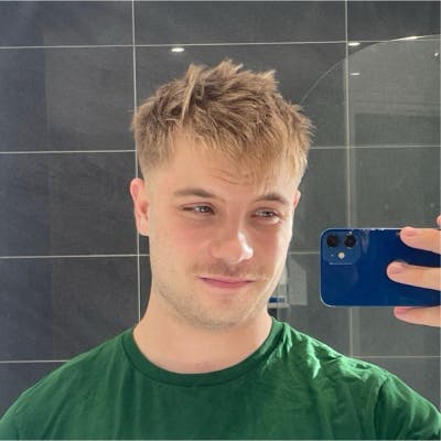 Looking to move to Manchester Main Photo