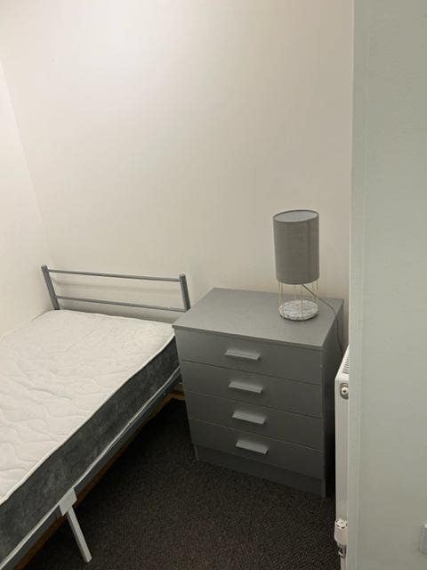 Lovely single room available in SE17  Main Photo