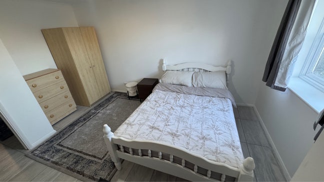 Spacious Double Room In Zone 3 Main Photo