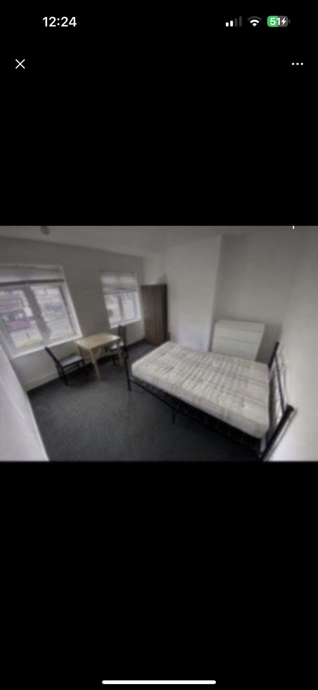 Spacious double room in Stratford E15  Main Photo