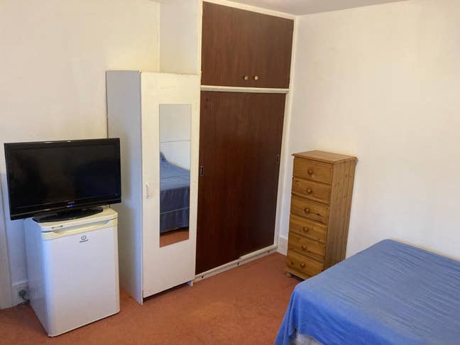 Large double room in Finchley Central Main Photo