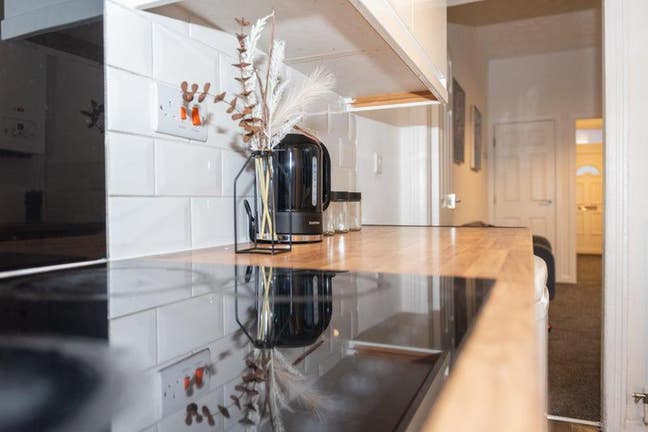 🏡 Modern, Stylish Rooms – Lime Street, ST4 Main Photo