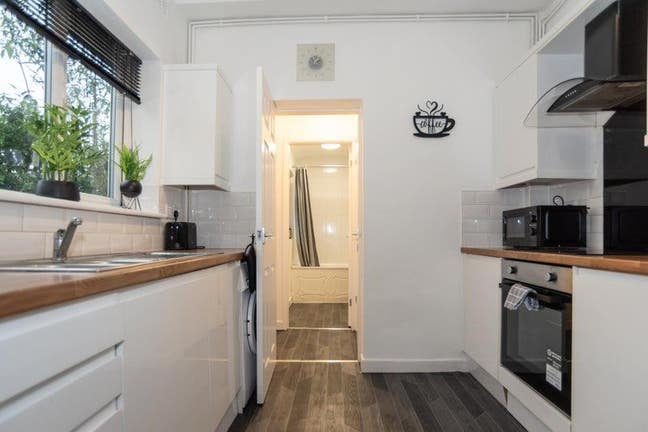 🏡 Modern, Stylish Rooms – Lime Street, ST4 Main Photo