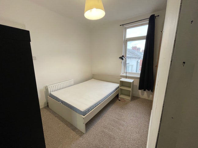 Double Room for Rent Main Photo