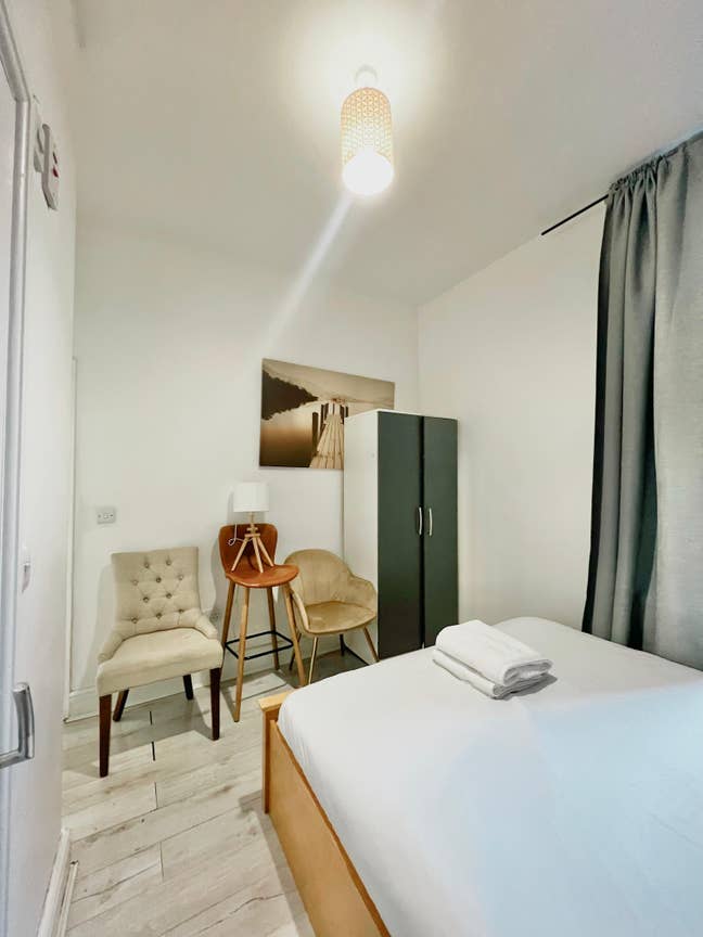 Double room with private bathroom  Main Photo