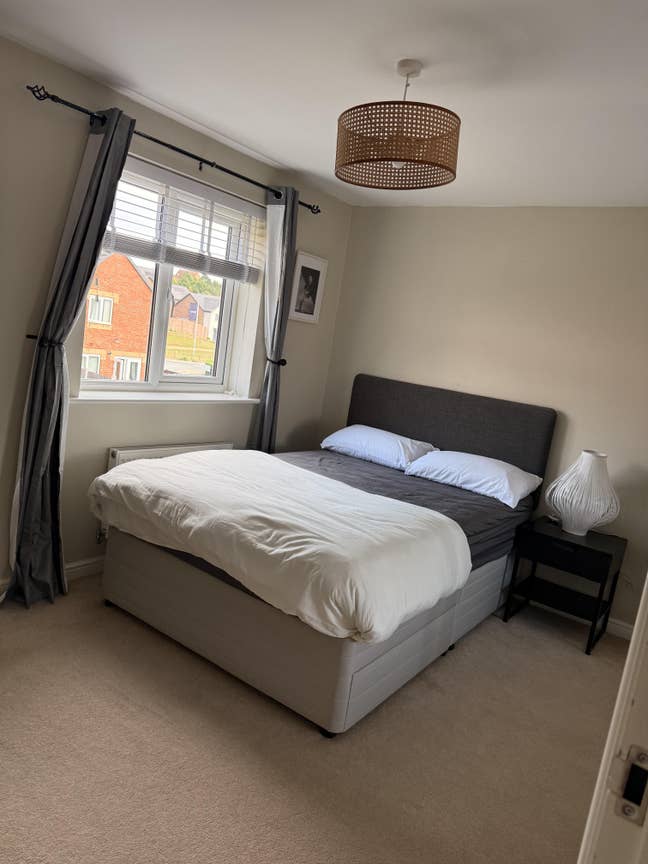 2 double rooms to rent Main Photo