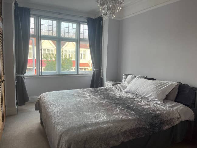 Large Double | All Bills Inc 5min walk to station Main Photo