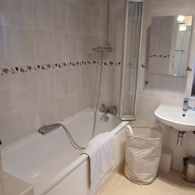 Flat for Rent Main Photo