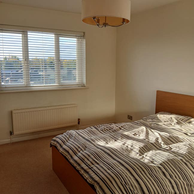 Flat for Rent Main Photo