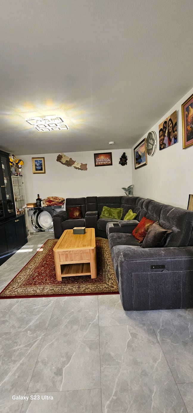 One Bedroom for Rent Main Photo