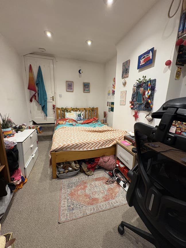 Double room to rent in Clapham Common Main Photo