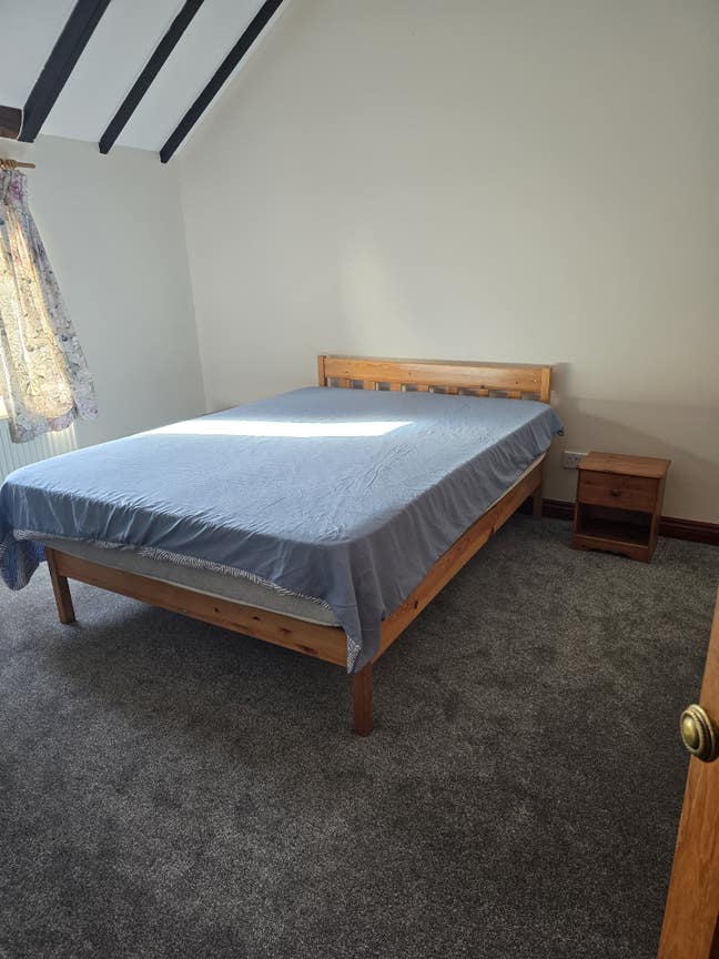 Beautiful Double room available now  Main Photo