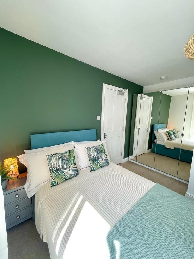 Luxurious Double Room with En-suite Main Photo
